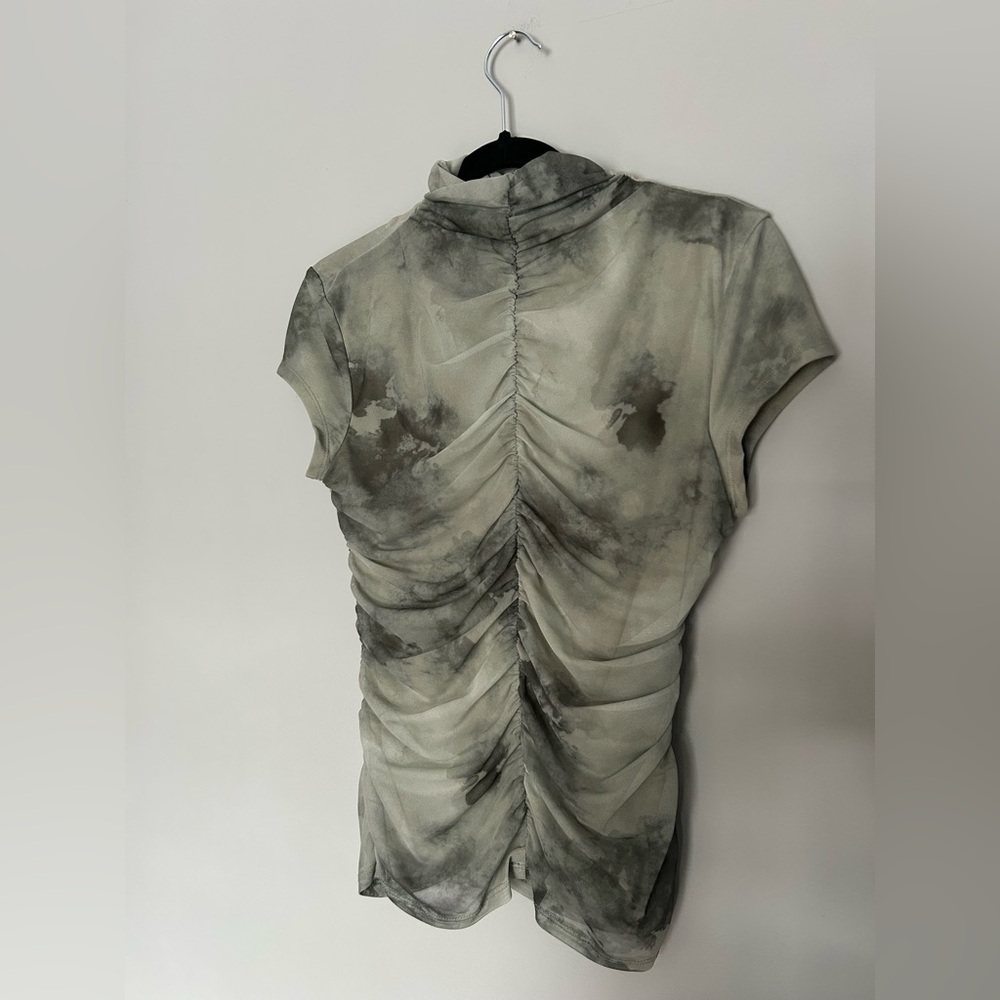 Zara Gray, khaki green Ruched Short Sleeve Top back zipper size L-never worn!!